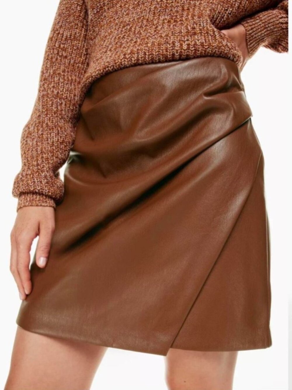 Wilfred Aritizia Faux Leather Skirt, Size 6